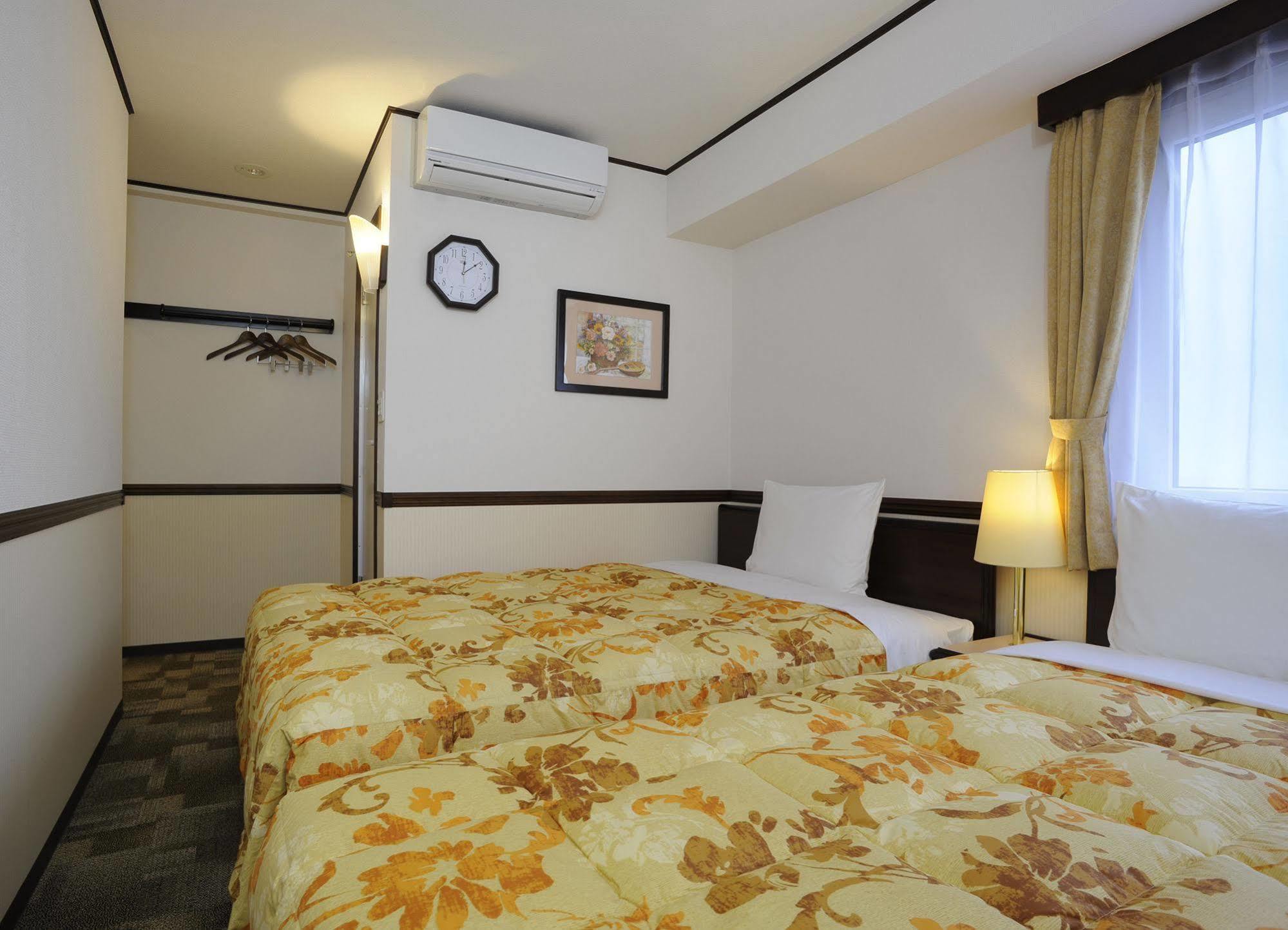 Toyoko Inn Hachinohe Ekimae Exterior foto